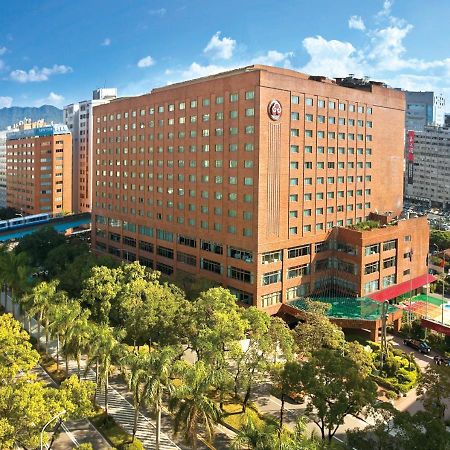 فندق ذا هوارد بلازا تايبي تايبيه المظهر الخارجي الصورة The campus of National Yang-ming University