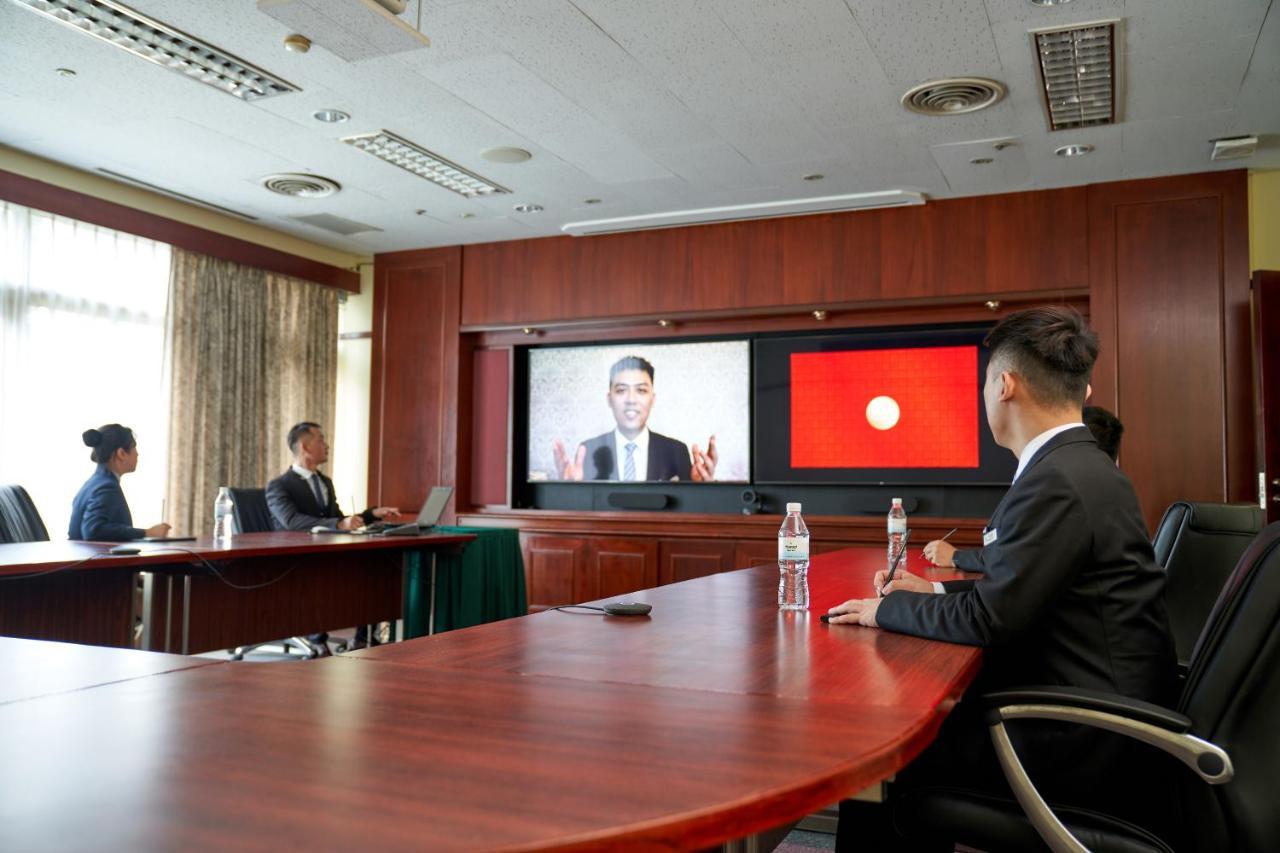 فندق ذا هوارد بلازا تايبي تايبيه المظهر الخارجي الصورة President Obama speaks to the University of International Business and Economics in Beijing, China, March 2014