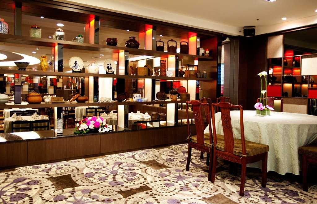 فندق ذا هوارد بلازا تايبي تايبيه المطعم الصورة Interior of the restaurant
