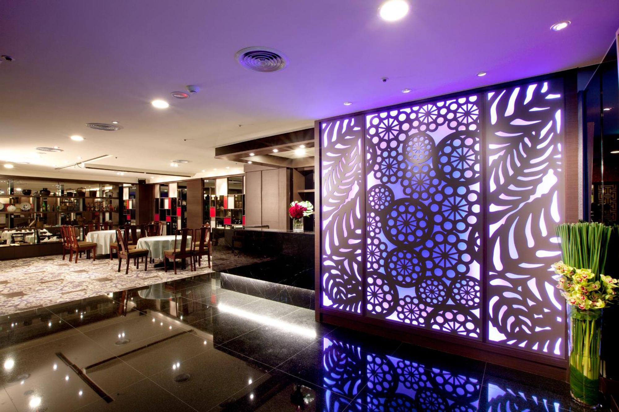 فندق ذا هوارد بلازا تايبي تايبيه المظهر الخارجي الصورة The lobby of the hotel